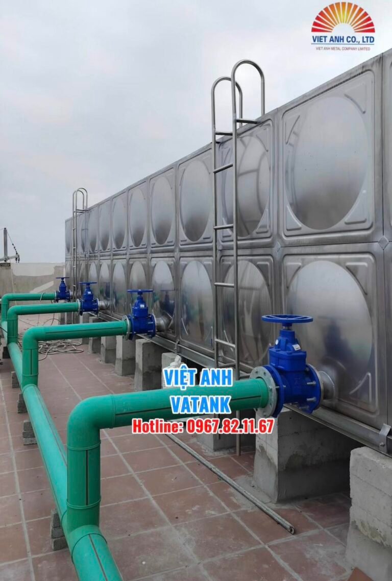 Hệ thống đường ống dẫn nước và van xả được bố trí khoa học tại bồn 410m3 Hải Phòng.